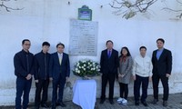 Đại sứ quán Việt Nam tại An-giê-ri tưởng niệm các nhà báo An-giê-ri hy sinh tại Việt Nam năm 1974