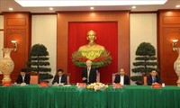 Bộ Chính trị gặp mặt nguyên Ủy viên Bộ Chính trị, Ban Bí thư và nguyên Ủy viên Trung ương Đảng khóa XII