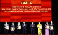 65 tác phẩm được trao giải tại Cuộc thi “Bảo vệ nền tảng tư tưởng của Đảng, đấu tranh phản bác các quan điểm sai trái