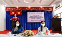 Phát huy vai trò nữ công nhân viên chức, lao động trong xây dựng giá trị của gia đình Việt Nam