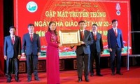Phó Chủ tịch nước Võ Thị Ánh Xuân trao Huân chương Độc lập hạng Nhì cho Trường Đại học Nông lâm (Thái Nguyên)