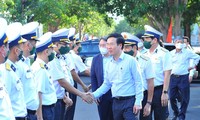 Thường trực ban Bí thư Võ Văn Thưởng thăm và chúc Tết các đơn vị Hải quân tại căn cứ Cam Ranh