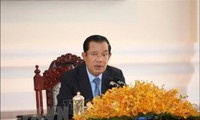Lãnh đạo Campuchia chúc Tết lãnh đạo Đảng, Nhà nước Việt Nam
