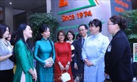 Phu nhân  Tổng thống Mông Cổ Bolortsetseg Luvsandorj thăm Trường Tiểu học Chu Văn An (Hà Nội)