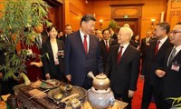 Tổng Bí thư Nguyễn Phú Trọng dự tiệc trà cùng Tổng Bí thư, Chủ tịch Trung Quốc Tập Cận Bình