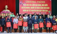 Thủ tướng Phạm Minh Chính thăm, tặng quà người nghèo tỉnh Hải Dương nhân dịp Tết Nguyên đán