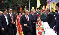 Thủ tướng cùng hàng nghìn người dự lễ hội Gò Đống Đa