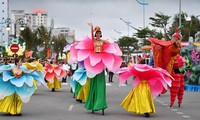 Sôi động Carnival đường phố lần đầu diễn ra ở Sầm Sơn