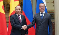 Chùm ảnh: Thủ tướng Nguyễn Xuân Phúc hội đàm với Thủ tướng Nga Dmitry Medvedev