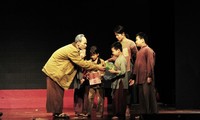 "Muôn vàn tình thương yêu" - Xúc động câu chuyện Bác đến thăm gia đình nghèo nhất Hà Nội