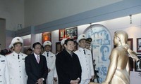Presidente Truong Tan Sang reclama mayor esfuerzo a la policía de Hanoi