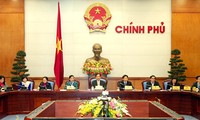 Premier vietnamita reclama mayor atención a las mujeres y los niños 