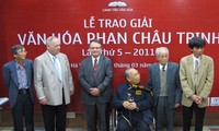 Entregan Premio Phan Chau Trinh a sobresalientes activistas culturales