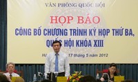 Parlamento vietnamita examinará 13 proyectos de leyes en su tercer período 