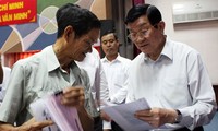 Presidente Truong Tan Sang contacta con electores de Ciudad Ho Chi Minh