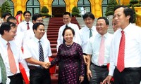 Vicepresidenta vietnamita considera papel de jóvenes intelectuales