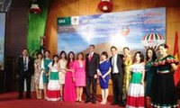Mexicanos en Vietnam celebran Día Nacional
