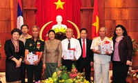 Presidenta del Parlamento laosiano visita Ciudad Ho Chi Minh y Tien Giang