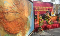 Donan a Museo de Historia materiales que confirman soberanía insular de Vietnam