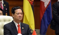 Premier vietnamita aboga por construir una comunidad de ASEAN próspera y sostenible