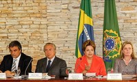 Dilma Rousseff propone cinco puntos para plebiscito sobre reforma política