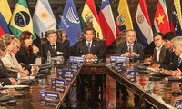 UNASUR rechaza “grave ofensa” europea a presidente boliviano 