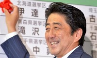 Gana el primer ministro Shinzo Abe elecciones parciales del Senado japonés