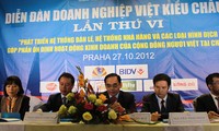 Inauguran VI Foro de Empresarios vietnamitas en Europa