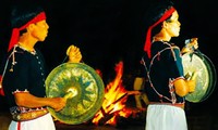 El baile del tambor a dúo – rasgo cultural peculiar de los Cham H’Roi 