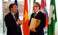 Establecerán Cámara Comercial de Vietnam en Italia