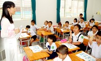 Vietnam honra a maestros nacionales