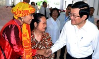 Presidente Truong Tan Sang contacta con electorado de Ciudad Ho Chi Minh