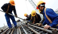  Reestructuración, clave para desbloquear dificultades de la economía vietnamita en 2013