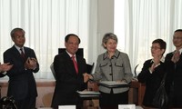 Firman UNESCO y ASEAN Acuerdo Marco de cooperación