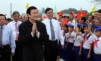 Pobladores de Vinh Thach entusiasmados en edificar nuevas áreas rurales