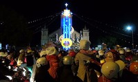 Festejan en Vietnam y en el mundo la Navidad 2013