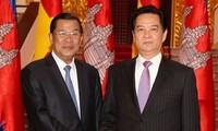 Concluye premier camboyano visita oficial a Vietnam con firma de diversos acuerdos