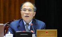Exhorta presidente de parlamento vietnamita a renovar sistema político