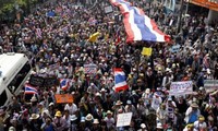 Obstruyen manifestantes jornadas electorales anticipadas en Tailandia