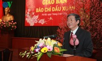 Urgen a prensa vietnamita a divulgar con iniciativas la renovación del país