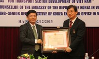 Otorgan sello conmemorativo a consejero surcoreano en Vietnam 