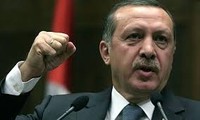 Primer ministro turco promete renunciar si su partido pierde comicios