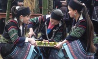 Trajes tradicionales de mujer Mong
