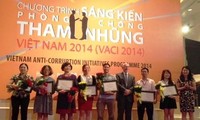 Vietnam premia iniciativas contra la corrupción 