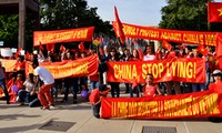 Vietnamitas en Egipto y Suiza se suman a las protestas contra China