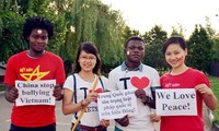 Estudiantes vietnamitas en Rusia se dirigen al mar e islas de la Patria