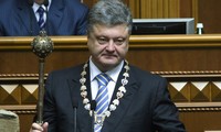 Petro Poroshenko investido presidente de Ucrania