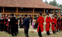 Ceremonia de pedir por la tranquilidad-rasgo cultural de los Dao Thanh Y 