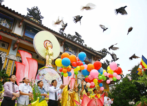Libertad de religión en Vietnam, muestra vivaz de la garantía de los derechos humanos