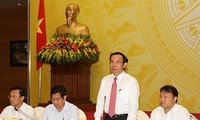 Vietnam se mantiene firme para cumplir metas socioeconómicas